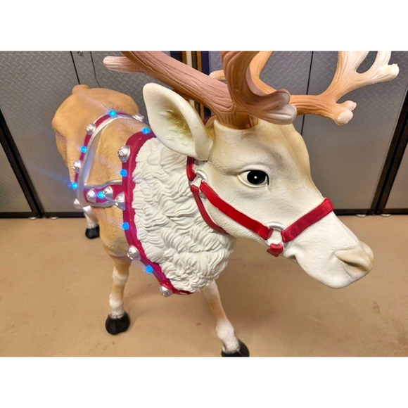 RARE Home Depot 4.5 ft LED Blow-mold ONE LARGE VIRAL Reindeer Holiday Decoration - Picture 3 of 16